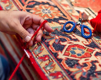 خدمات تخصصی و حرفه ای رفوی فرش در قالیشویی پاسداران